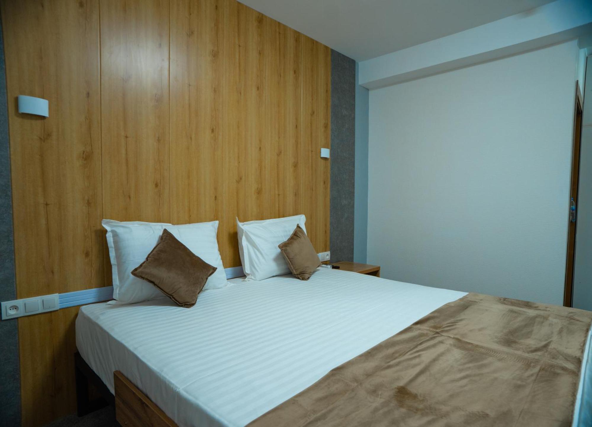Art Plaza Hotel Ташкент Екстериор снимка