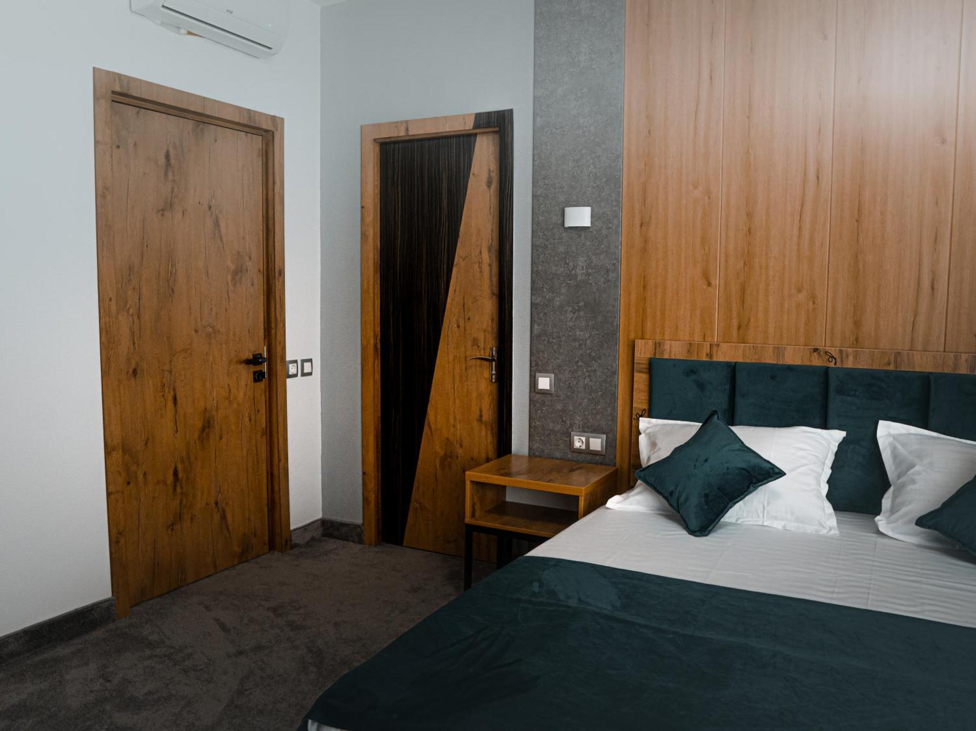 Art Plaza Hotel Ташкент Екстериор снимка